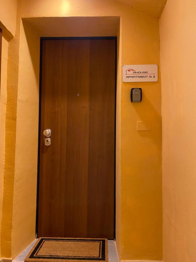 21House - Appartamento 2 Busto Arsizio Extérieur photo